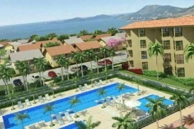 Paraiso No Condado - *
